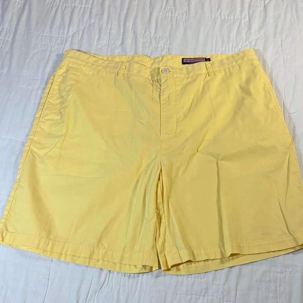 Vineyard Vines Mens Club Shorts Sz 42 Yellow Flat Front Chino Golf Preppy Summer